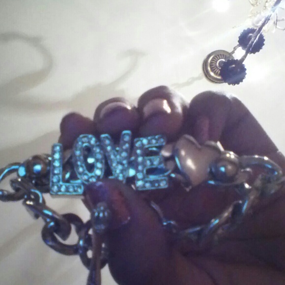 Love Bundle! - Picture 3 of 4