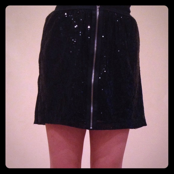 Black glitter skirt<><><><><><brand new!!!!!!!