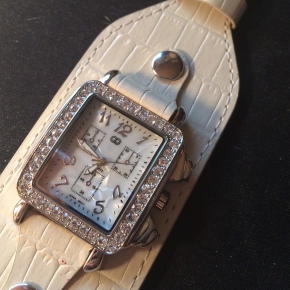 Watch - Picture 2 of 2