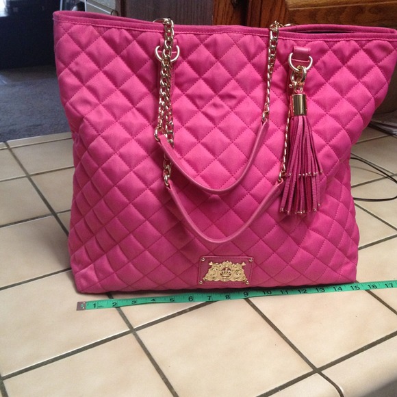 Juicy Couture Handbags - Authentic Juicy Couture pink tote bag.🌺No trade🌺