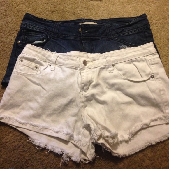 Denim jean shorts -white size 11  - blue sold