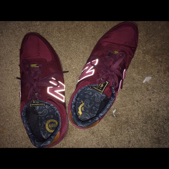 Marron and tan new balances size 11.0