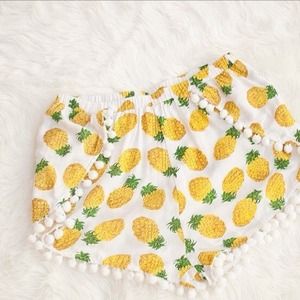 Pineapple Pom Pom shorts