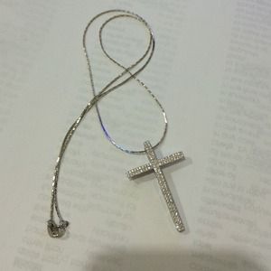 925 sterling silver cross necklace 18 inches