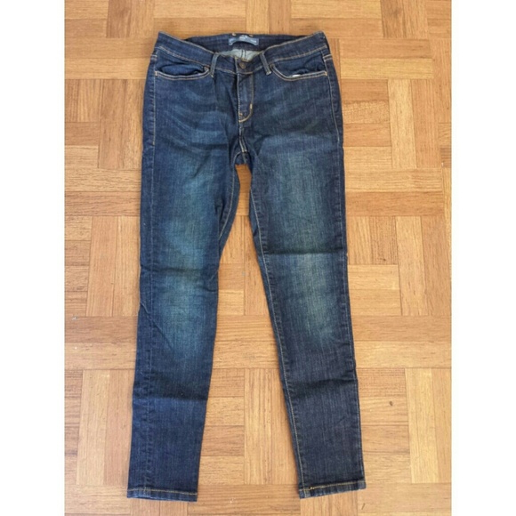 NWOT Levi's Legging Style Skinny Jeans