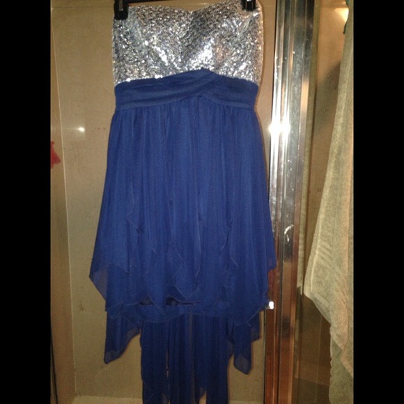 Size 7 formal dress