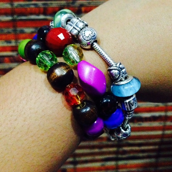 Colorful bracelets - Picture 3 of 4