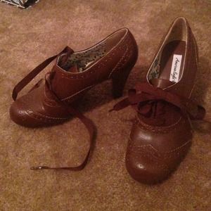 Super cute heals! Never worn!!!