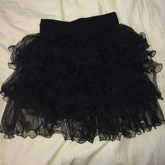 black skirt