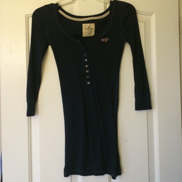long navy blue Hollister shirt