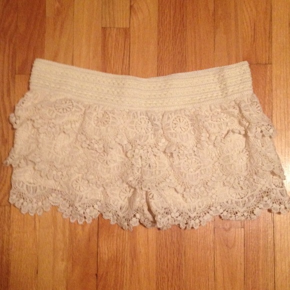 Crochet Tiered Plus Size Shorts, Elastic Waist