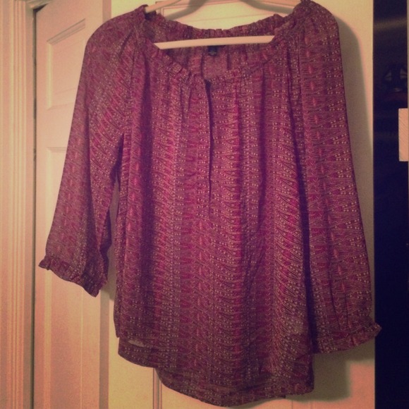 American Eagle flowy top