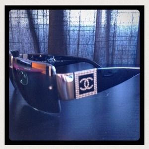 ✖️RESERVED✖️Chanel sunglasses