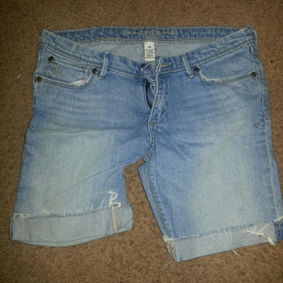 Long shorts, Abercrombie kids