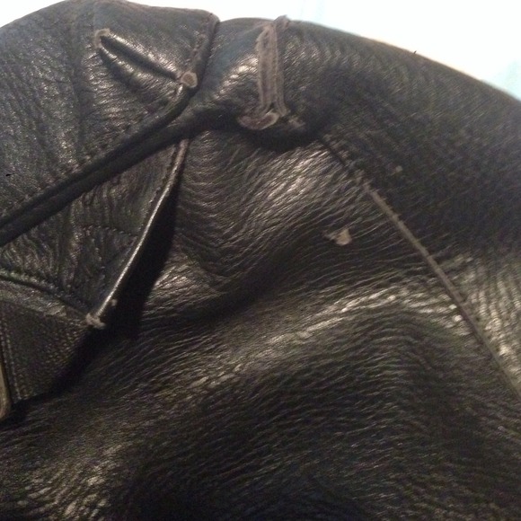 Cute black leather PINK backpack. - Picture 4 of 4