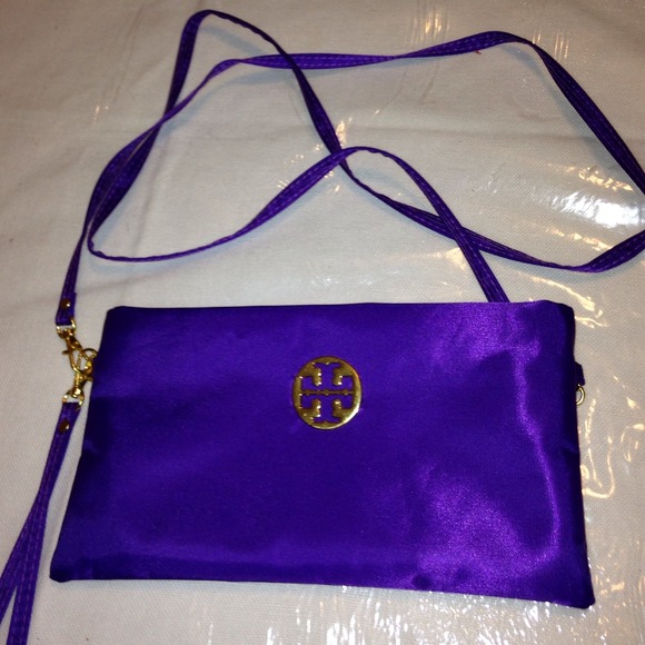 no brand Handbags - Cute purple cross bodybpurse 5 by 9