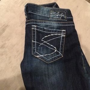 🚫SOLD. Silver capris.