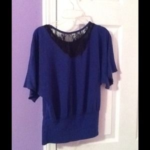 Shirt with little lace In back