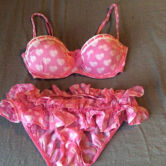 VS PINK bra and ruffle panty