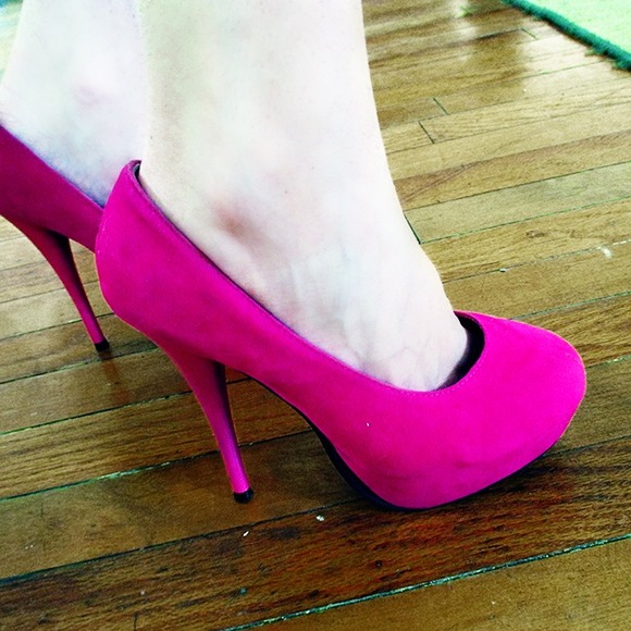 Rue21 Shoes - Fuchsia Heels Rue21 Shoes - Fuchsia Heels