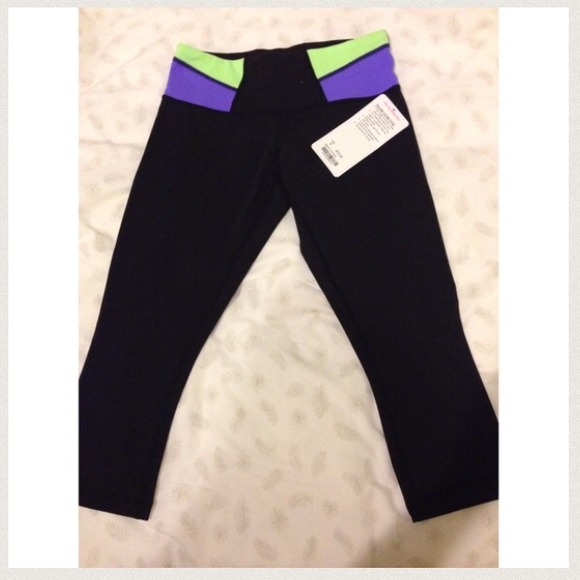 Lululemon yoga pants