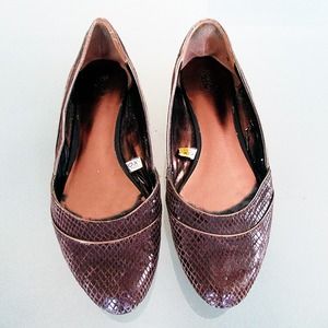Mossimo Black Shoes - Brown Faux Alligator Texture Flats Mossimo Black Shoes - Brown Faux Alligator Texture Flats