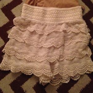 Adorable ruffled shorts