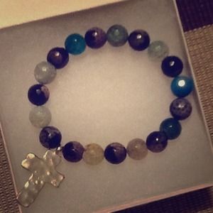 Real pearl plated bracelet.