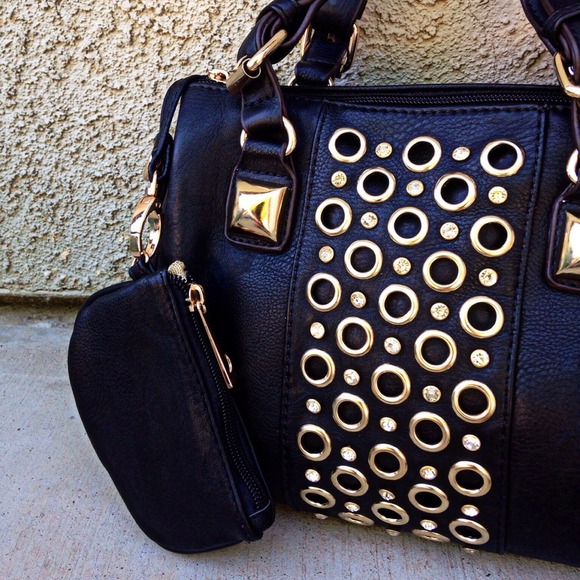 ❗️🚫SOLD IN BUNDLE❗️Crystalized Raven Handbag - Picture 2 of 4