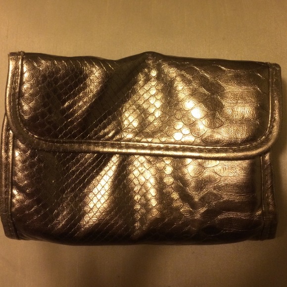 Makeup bag