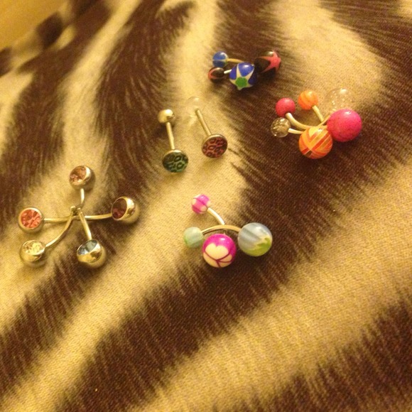 Belly rings and cheetah tongue rings - Picture 1 of 4