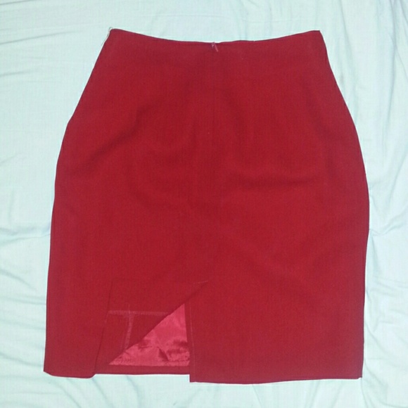 Skirt - Picture 2 of 2