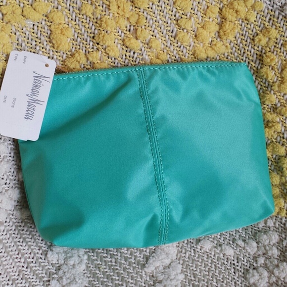 ■BUNDLED■NeimanMarcus Cosmetics Pouch in Teal/Mint - Picture 2 of 4