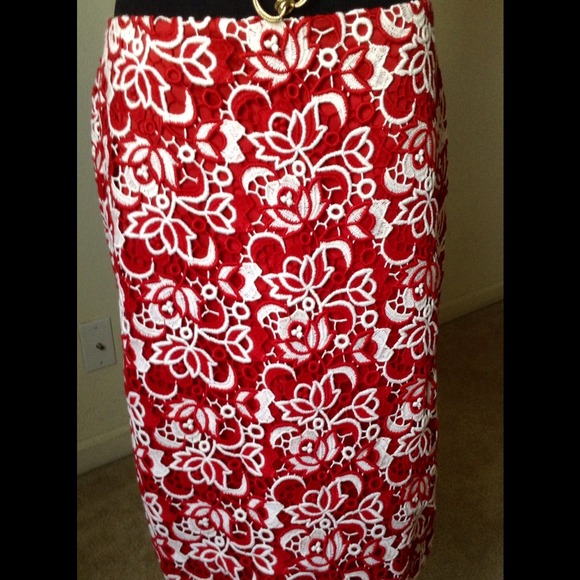 TALBOTS CROCHET SKIRT 8P