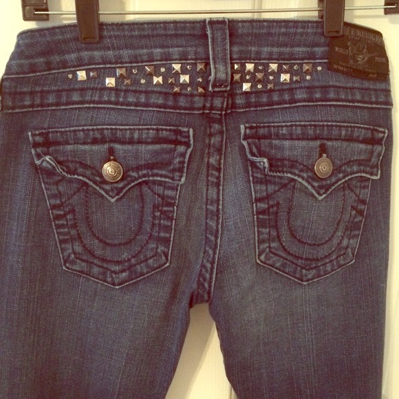⬇️REDUCED True Religion Studded Becky Jeans