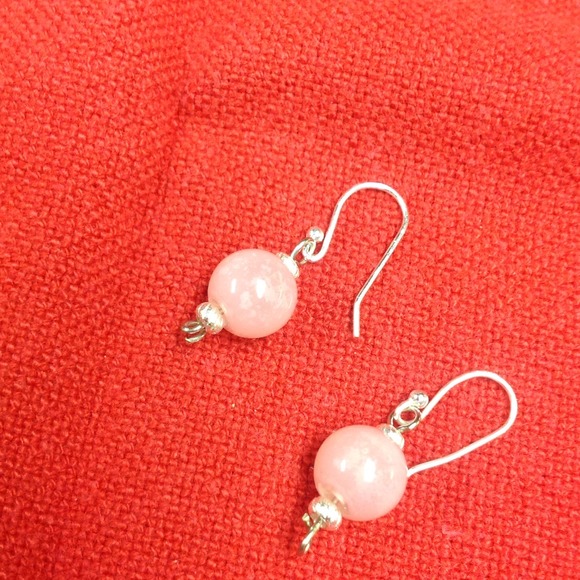 Pink earrings - Picture 2 of 3
