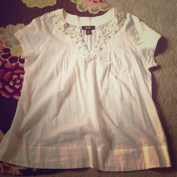 Floral detailed shirt