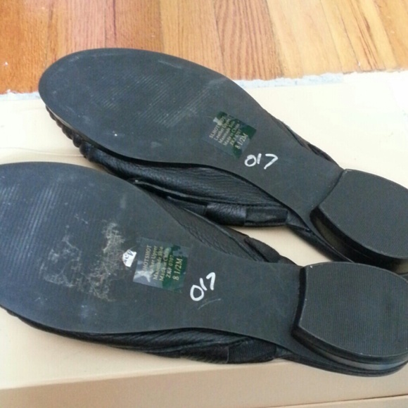 Shoes - Picture 2 of 4