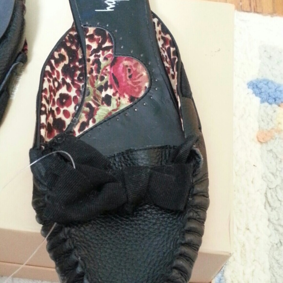 Shoes - Picture 4 of 4