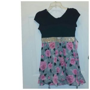 Girls dress Size medium