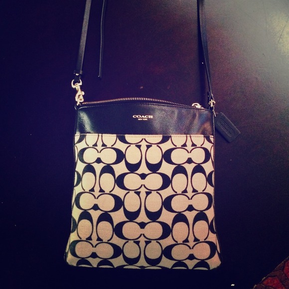 💕Coach crossbody💕 💜LOWEST PRICE💜