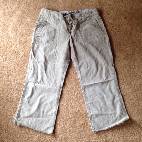 AE Capris - Picture 2 of 4