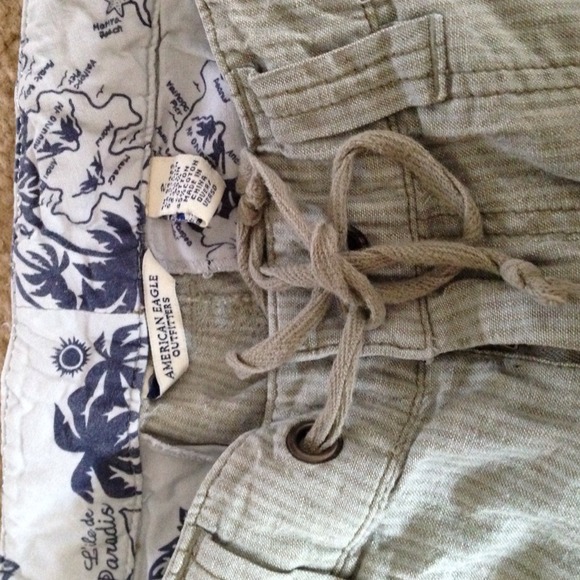 AE Capris - Picture 4 of 4