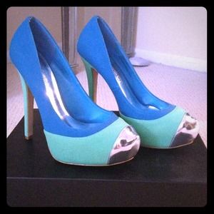 Turquoise and blue heels!!!!