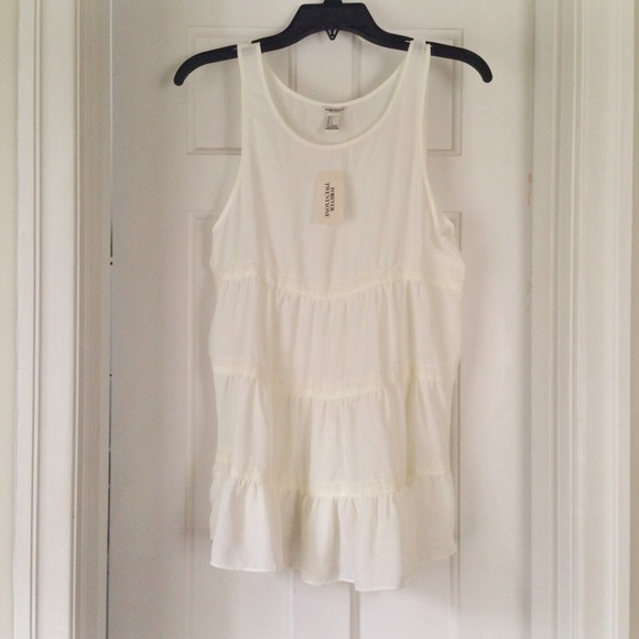 NWT Forever 21 Cream Chiffon Tunic