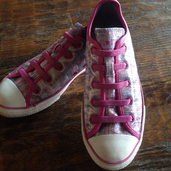 Glitter converse