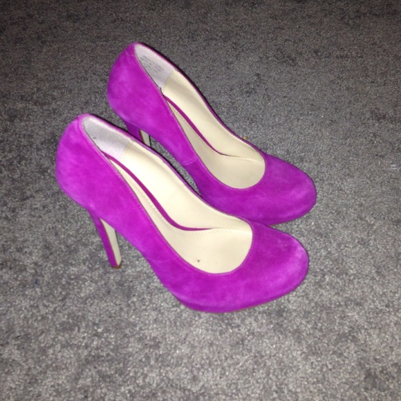 Aldo fushia heels