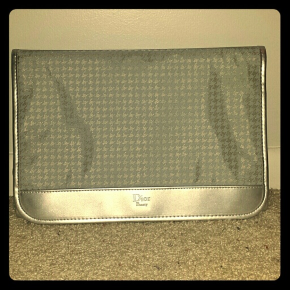 Dior Beauty travel/jewlery hanging bag