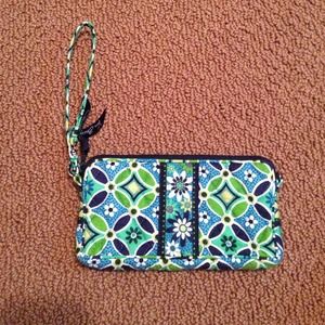 VERA wristlet