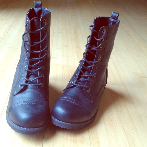 Boots - Black combat boots